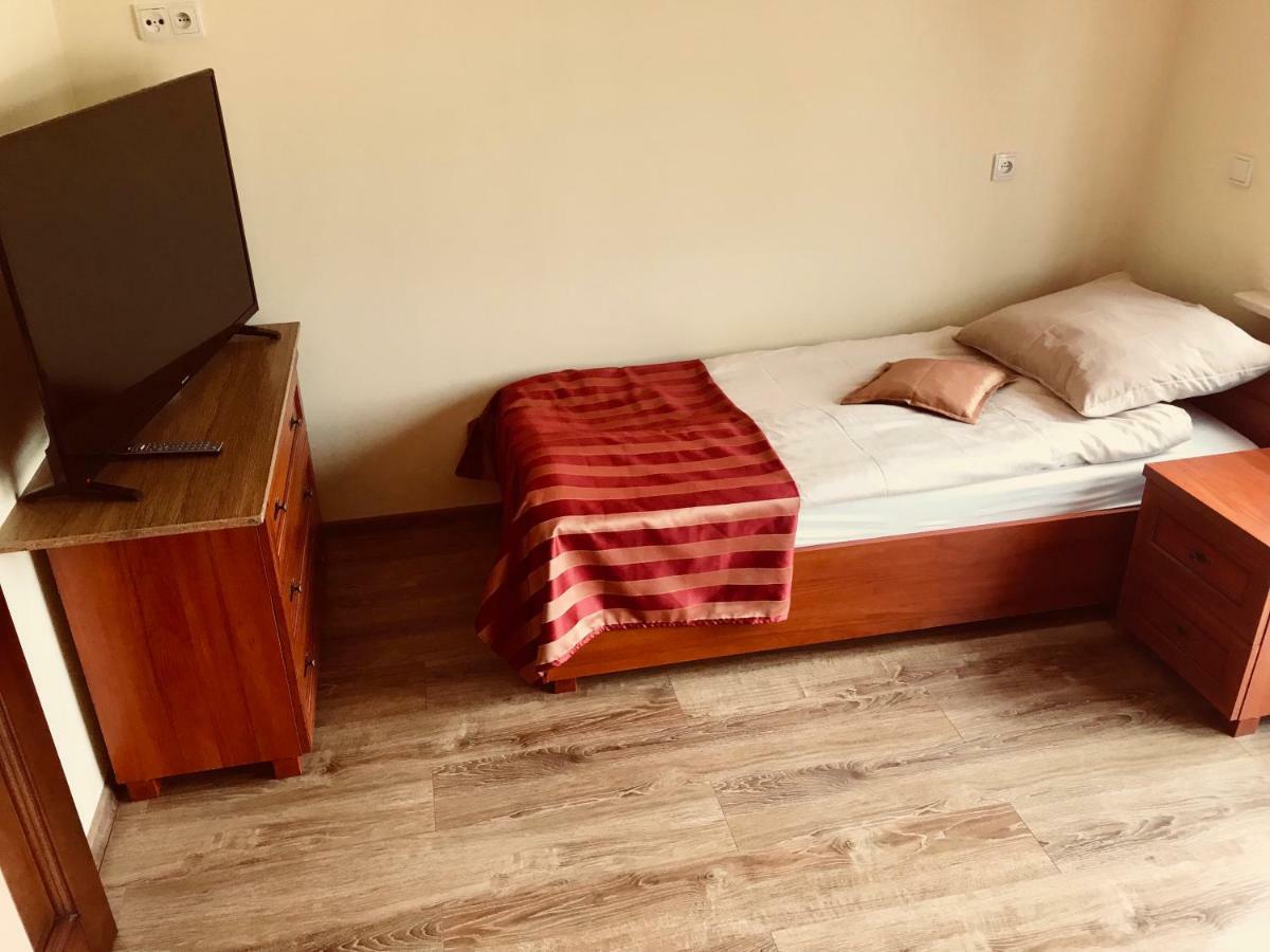 Pensjonat Nad Struga Διαμέρισμα Stryków Εξωτερικό φωτογραφία